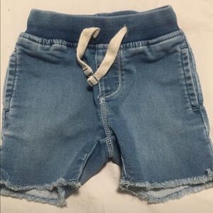 Baby gap shorts 12-18 months